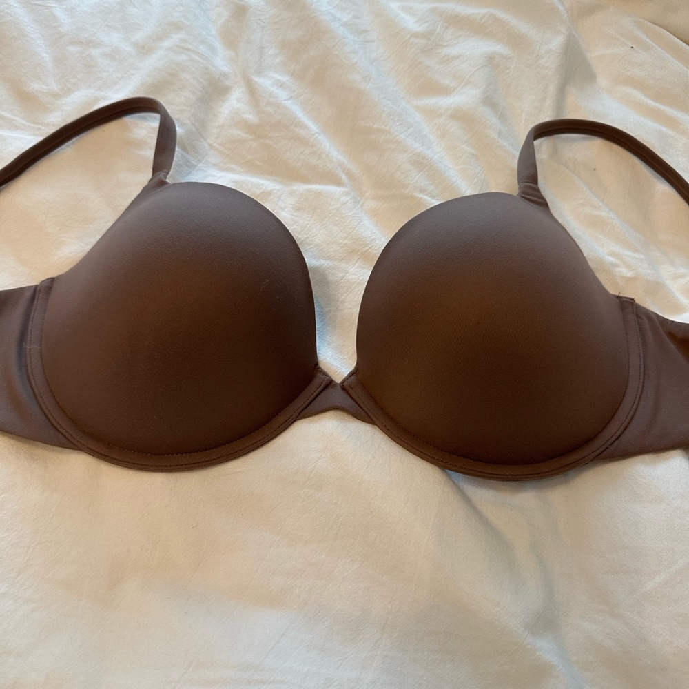 SKIMS fits everybody push up bra